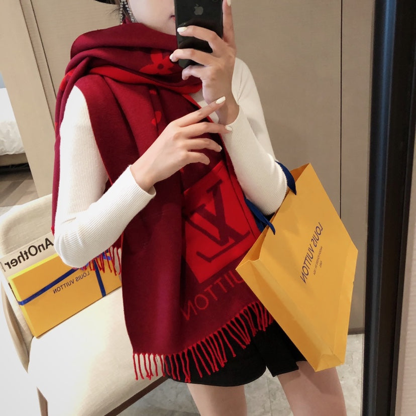 EN - Luxury LUV  Scarf 012