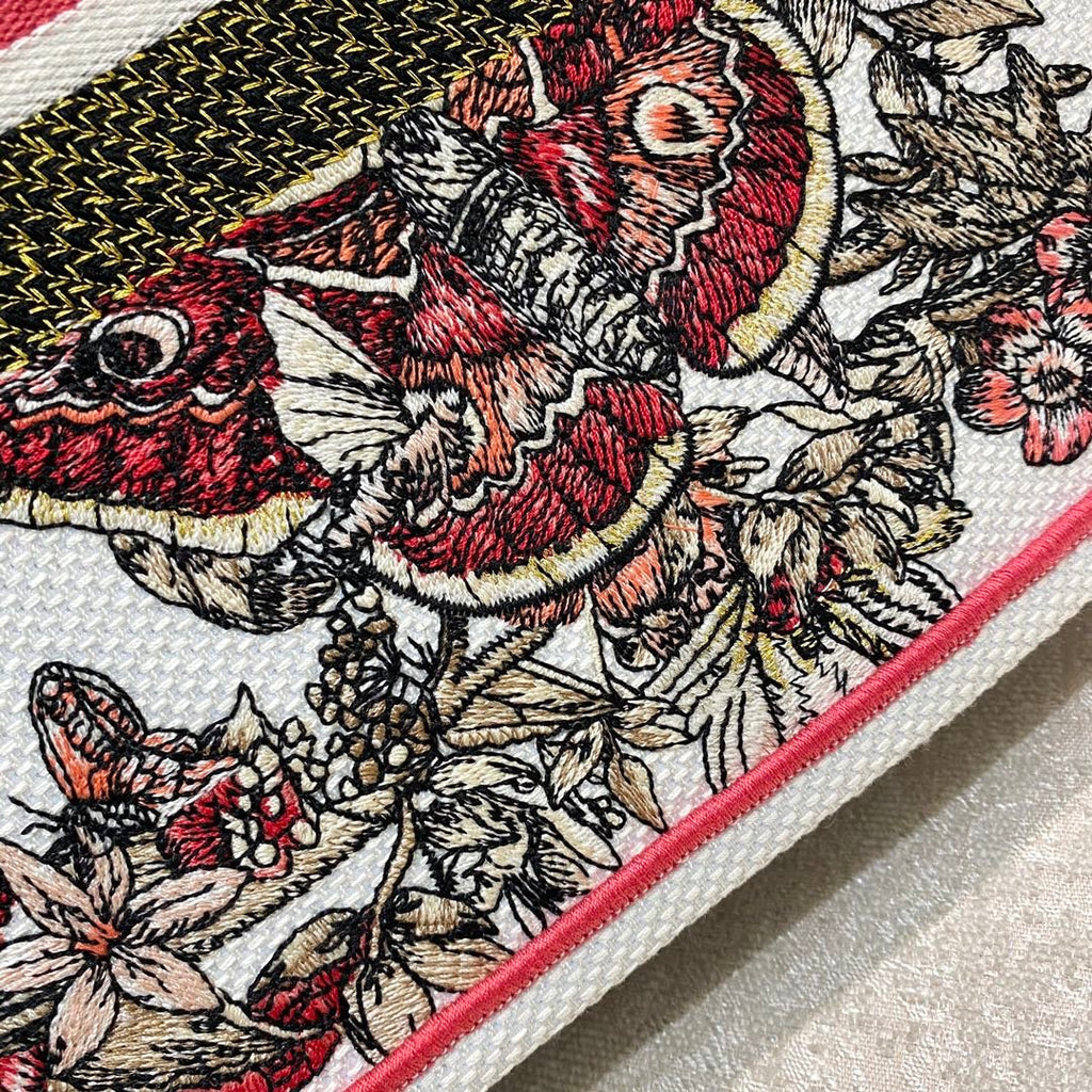 GLAMI MeGLAMIum Book Tote Multicolor ButterGlamIy Embroidery, Red/White, For Women WomenÃ¢â‚¬â„¢s Handbags, 36cm CD
