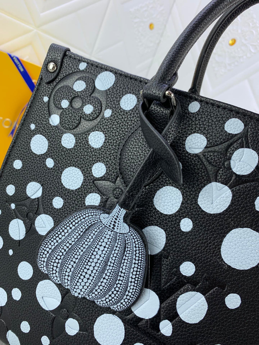 EN - New Bag LUV 635