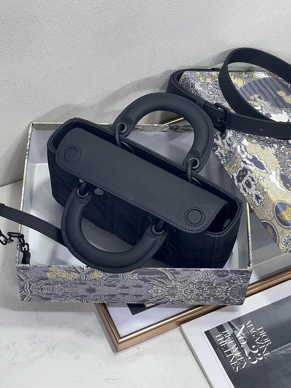 ELE - Dir Bags - 537
