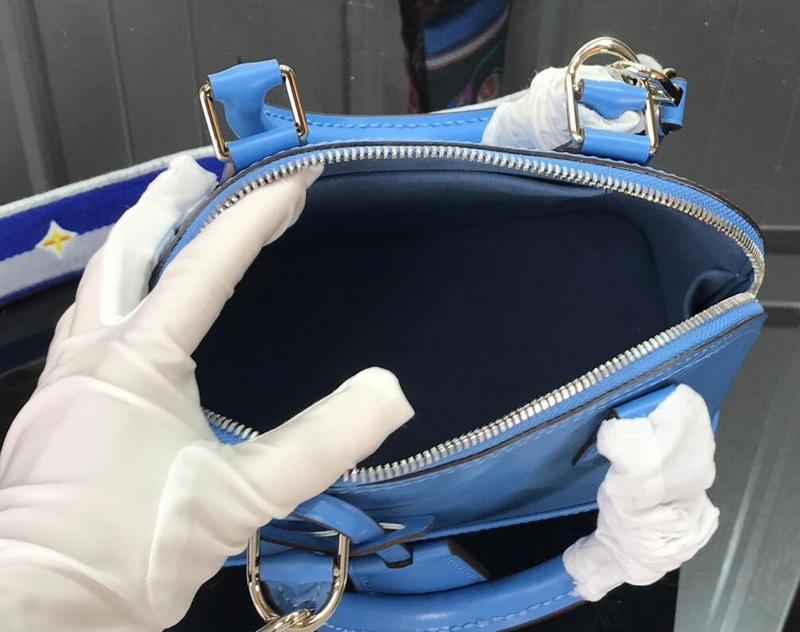 SAMC - LOV Bags - 2434