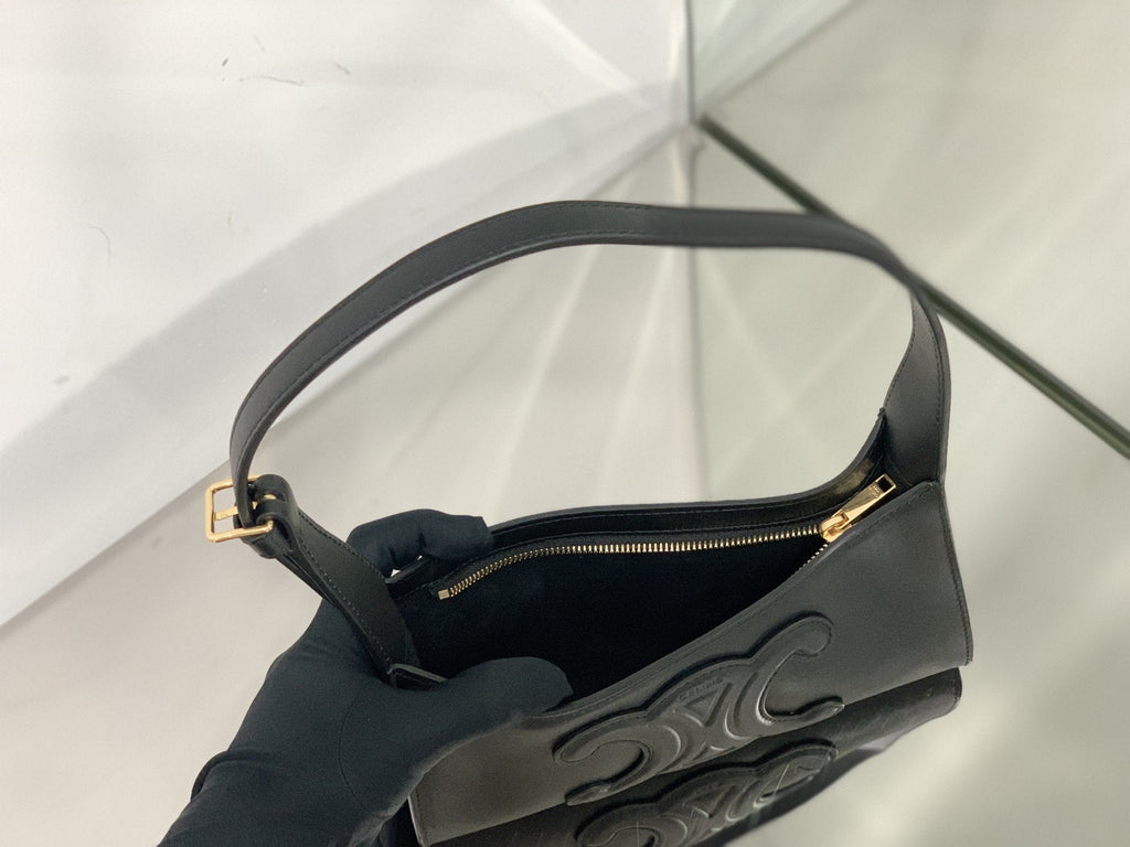 GLAMI Cuir Triomphe Bag Black For Women 9in/24cm