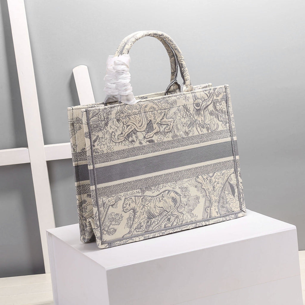 GLAMI MeGLAMIum Book Tote Gray, For Women, WomenÃ¢â‚¬â„¢s Handbags 14in/36cm CD M1296ZTDT_M932
