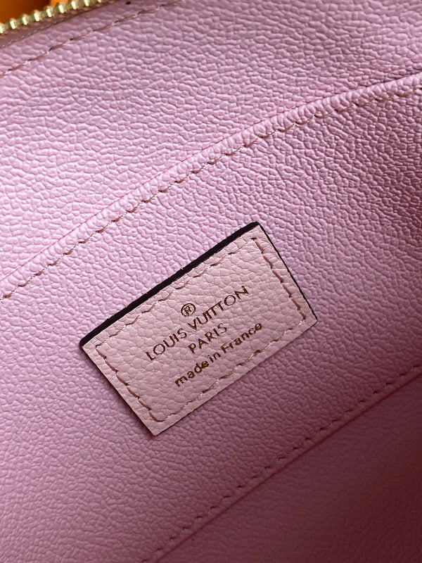 LOV2 Bags - Luxurious Bags  1577