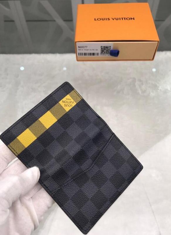 SAMC - Mix Wallets - 008