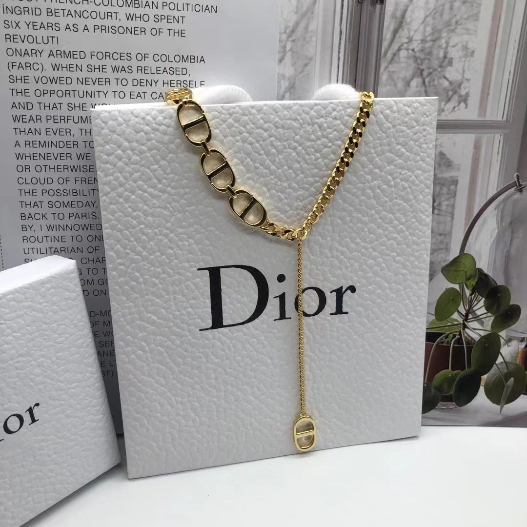 EN - Lux Necklace DIR007