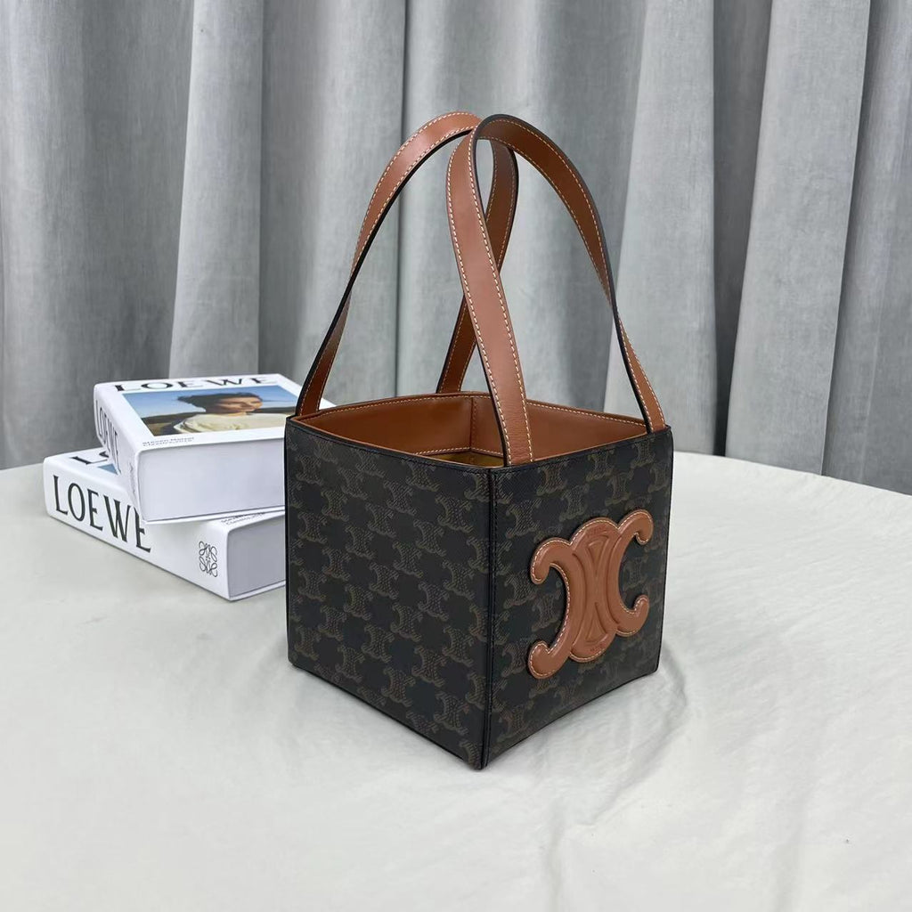 GLAMI Cuir TriopÃƒÆ’Ã‚Â© Canvas Cube Bag Triumph Tan For Women 6in/15cm 199202EIN.04LU