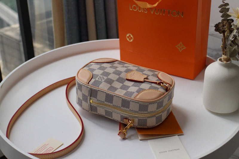 LOV2 Bags - Luxurious Bags  1675