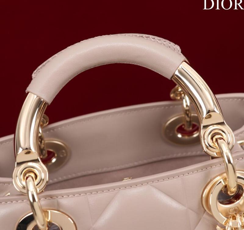 SAMCC - DOR Bags - 099