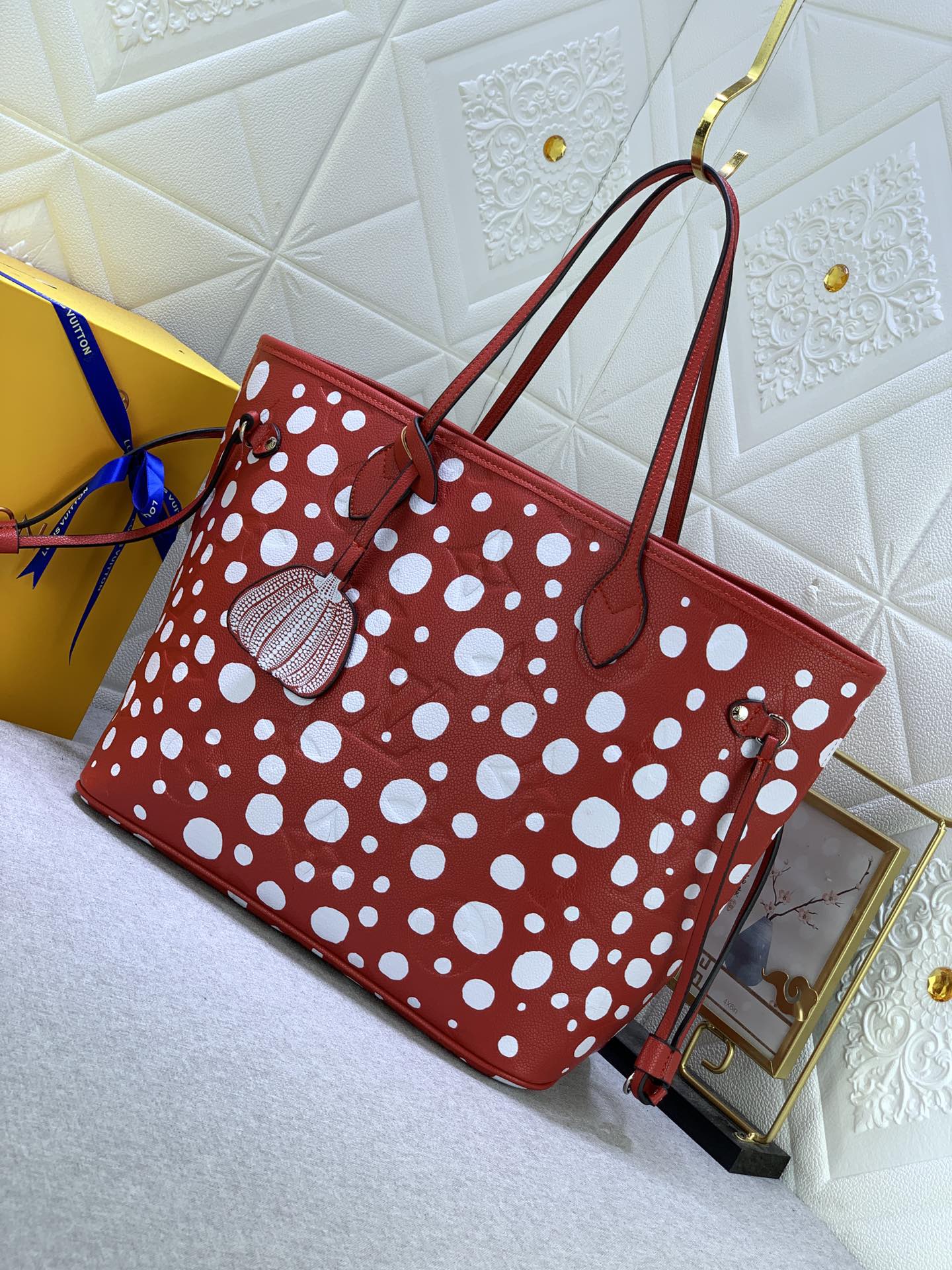 EN - New Bag LUV 652