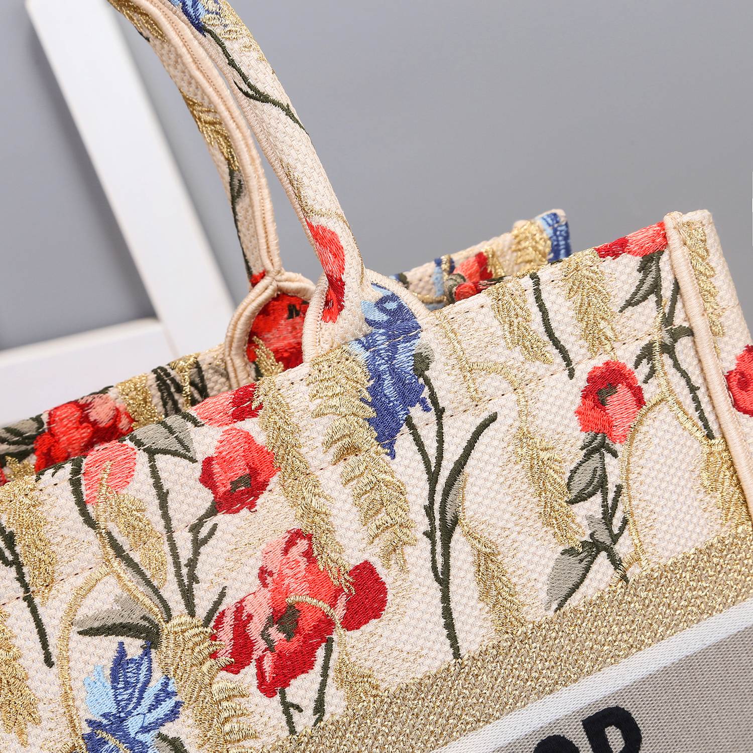 GLAMI MeGLAMIum Book Tote Beige For Women 36cm/16.5in CD