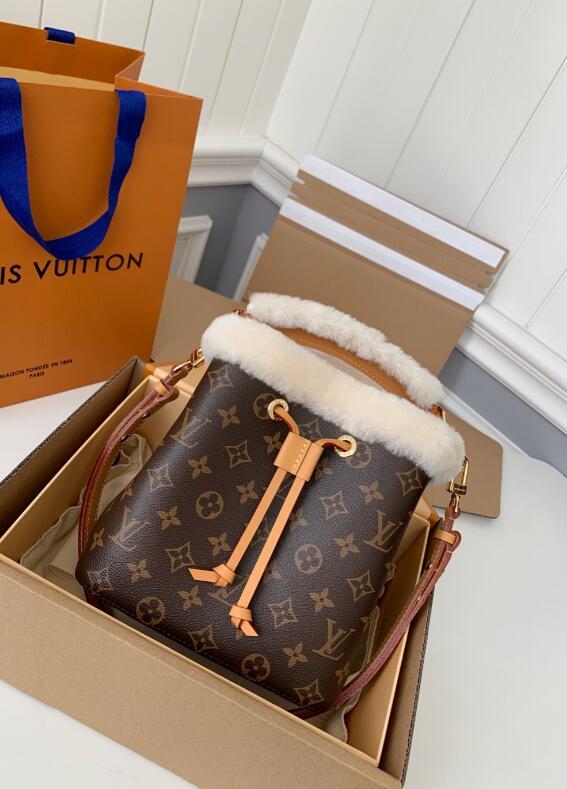 SAMC - LOV Bags - 1401