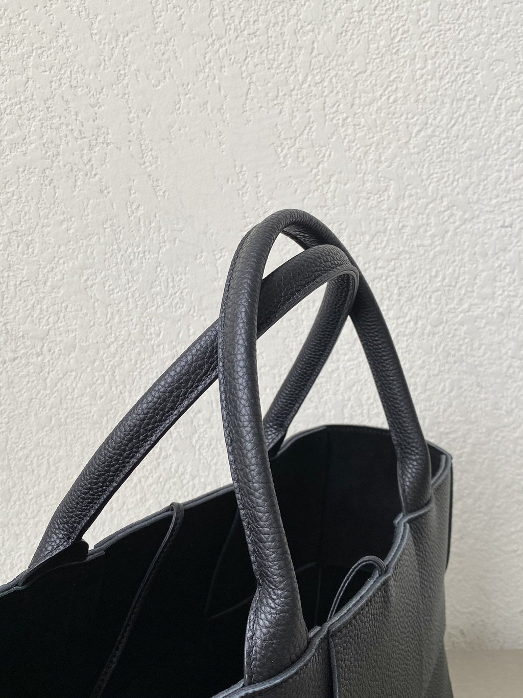 GLAMI Arco Tote Bag For Women 11.8in/30cm In Black 652867VCP118425