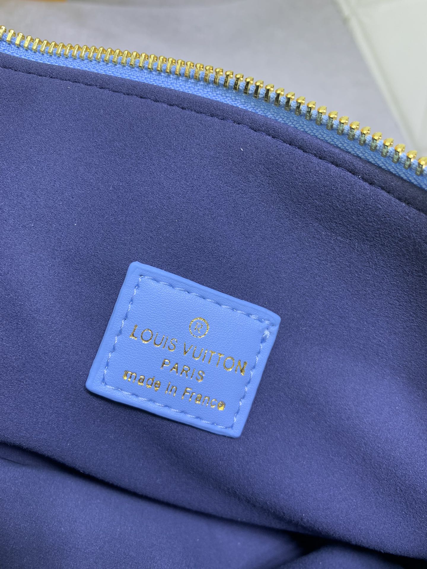EN - Luxury Bags LUV 879