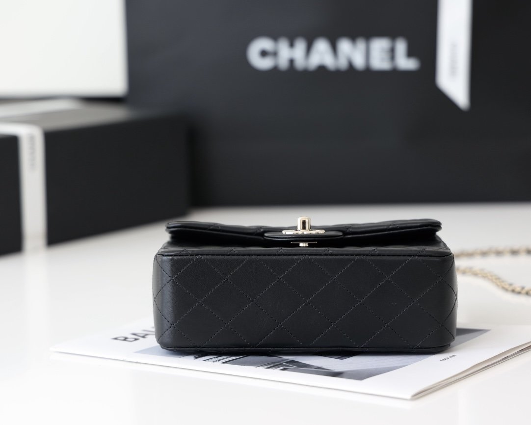 CHL Flap Bag Mini Doll Handle Bag 20cm Black