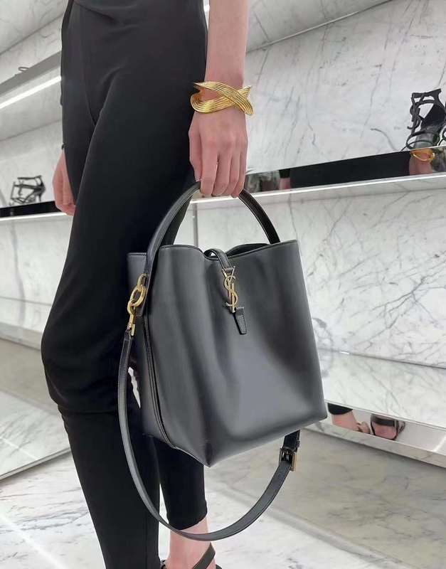 ELE - SLY Bags 602