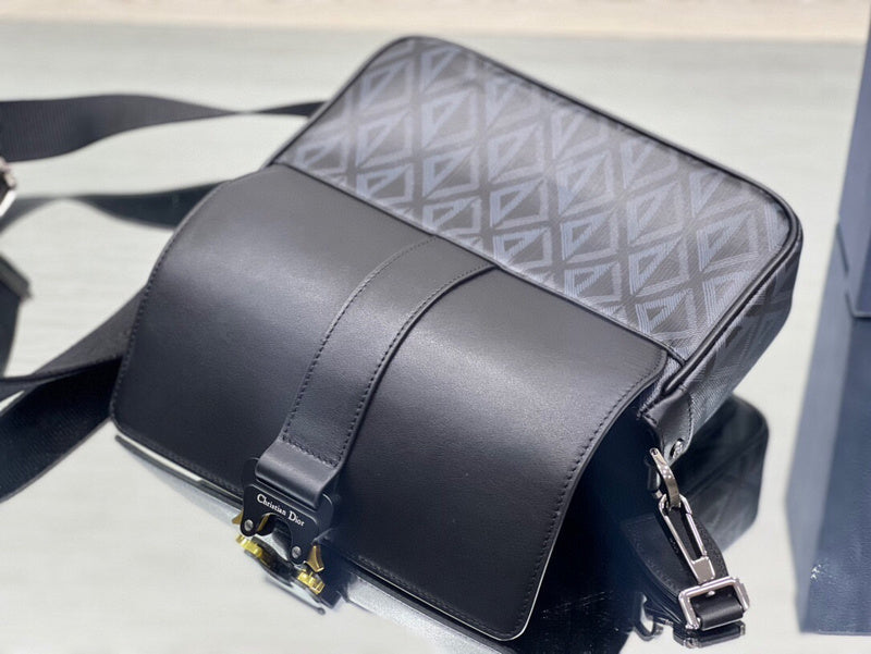 ELE - Dir Bags - 1631