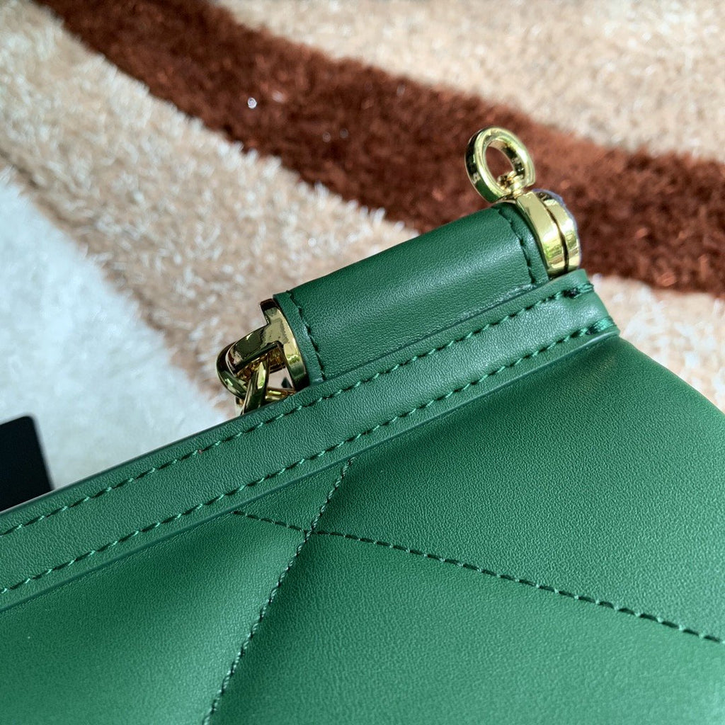 GLAMI MeGLAMIum Sicily Bag In Quilted Green For Women 10.2in/26cm GLAMI
