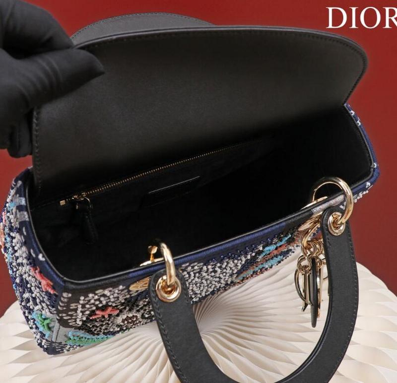 SAMCC - DOR Bags - 093
