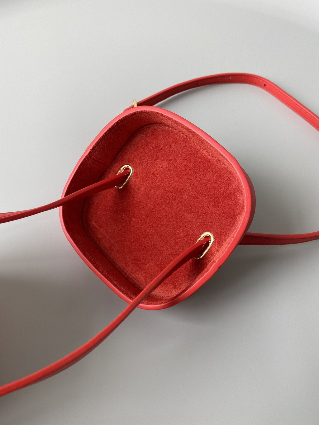 CE Small Box Cuir Triomphe Red For Women 4in/11cm 199263EFB.27BR