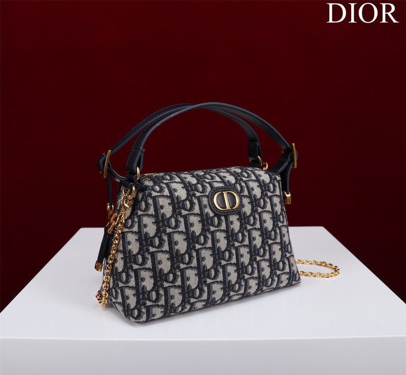 ELE - Dir Bags - 1704