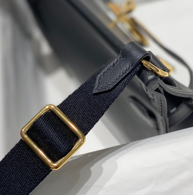 ELE - HMS Bags - 044