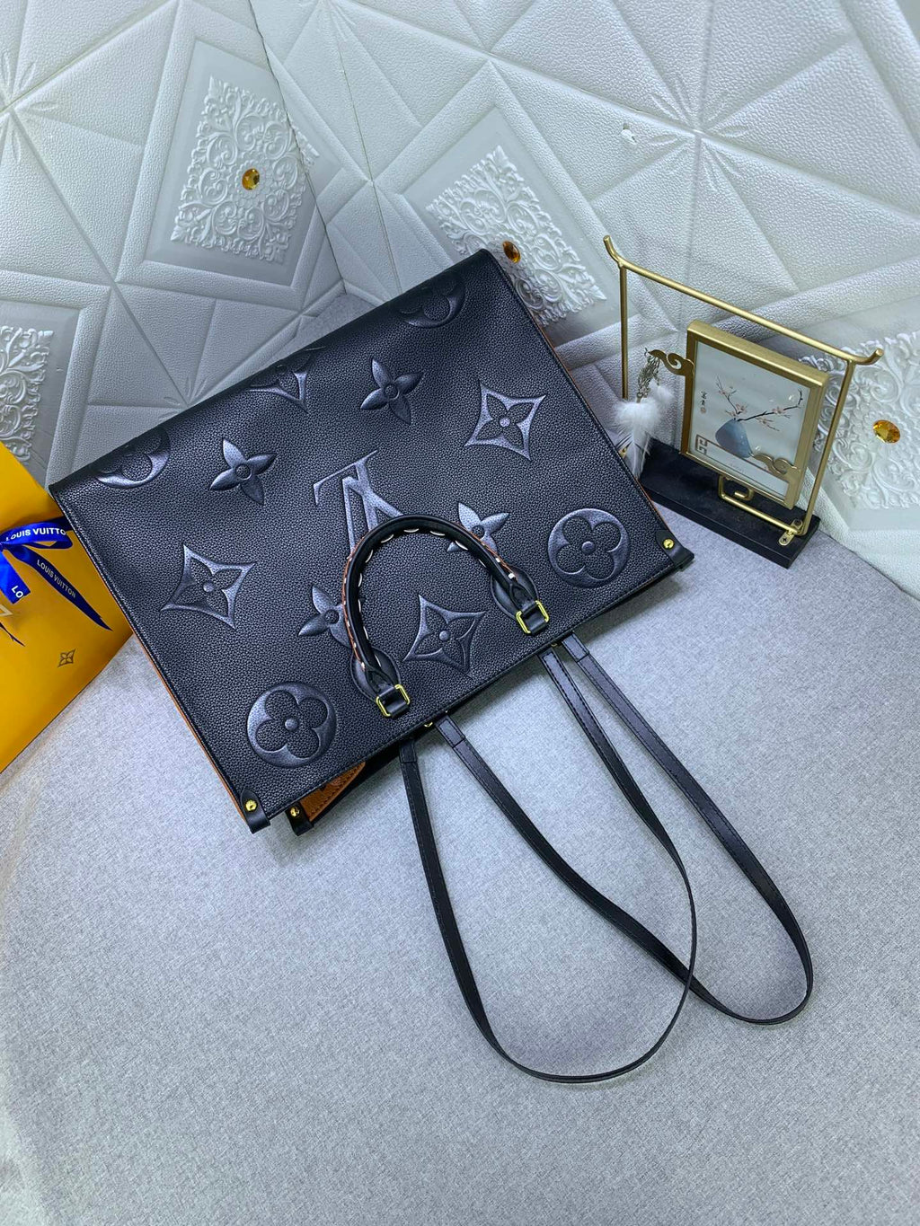 EN - Luxury Bags LUV 751