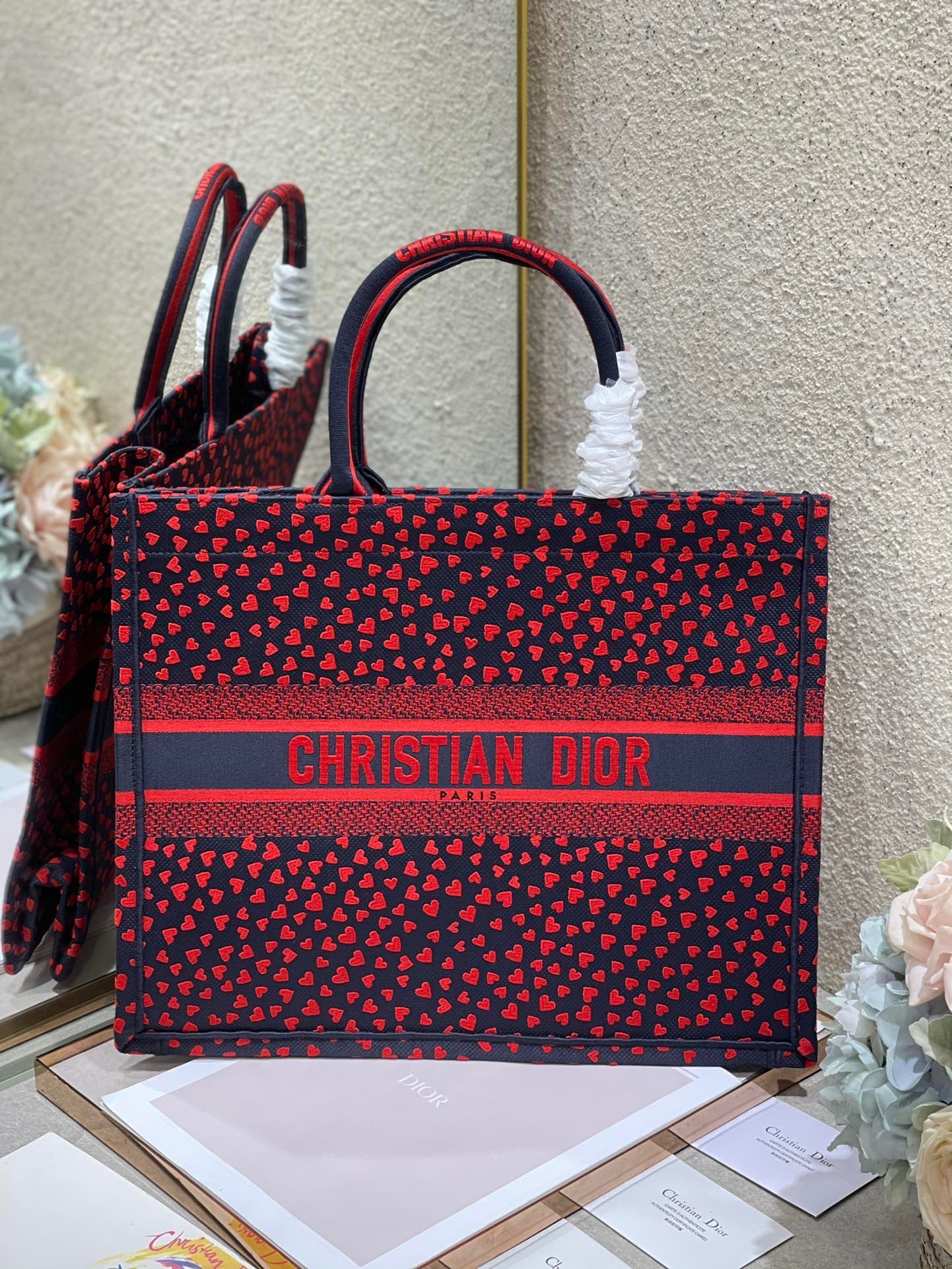 GLAMI Large Book Tote Crimson Multicolor, For Women, WomenÃ¢â‚¬â„¢s Handbags 16.5in/42cm CD