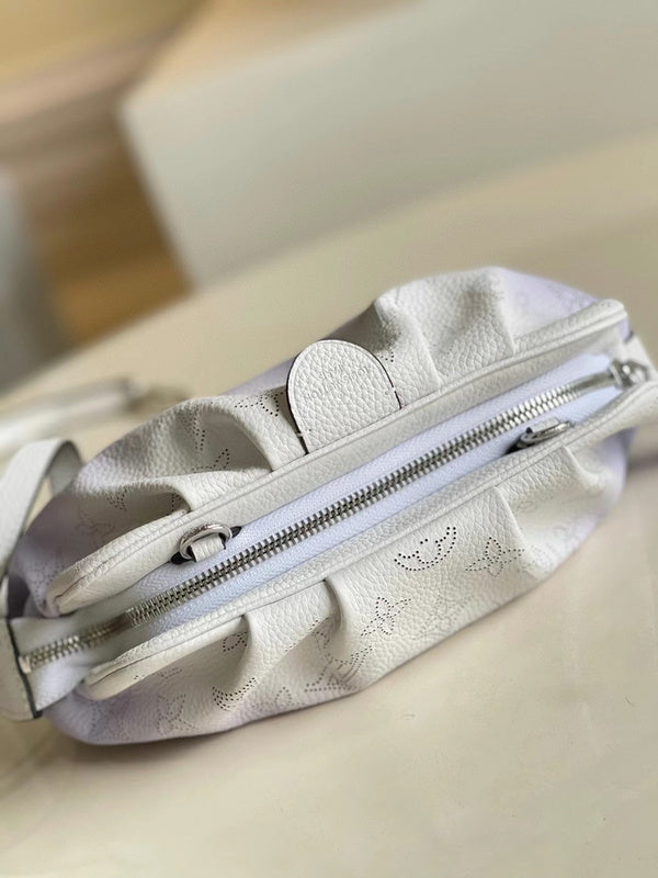 LOV2 Bags - Luxurious Bags  930