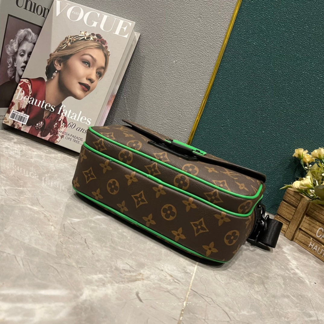 EN - Luxury Bags LUV 851