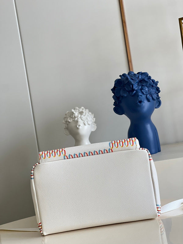 Fashion Lu-Vi bags - 2709