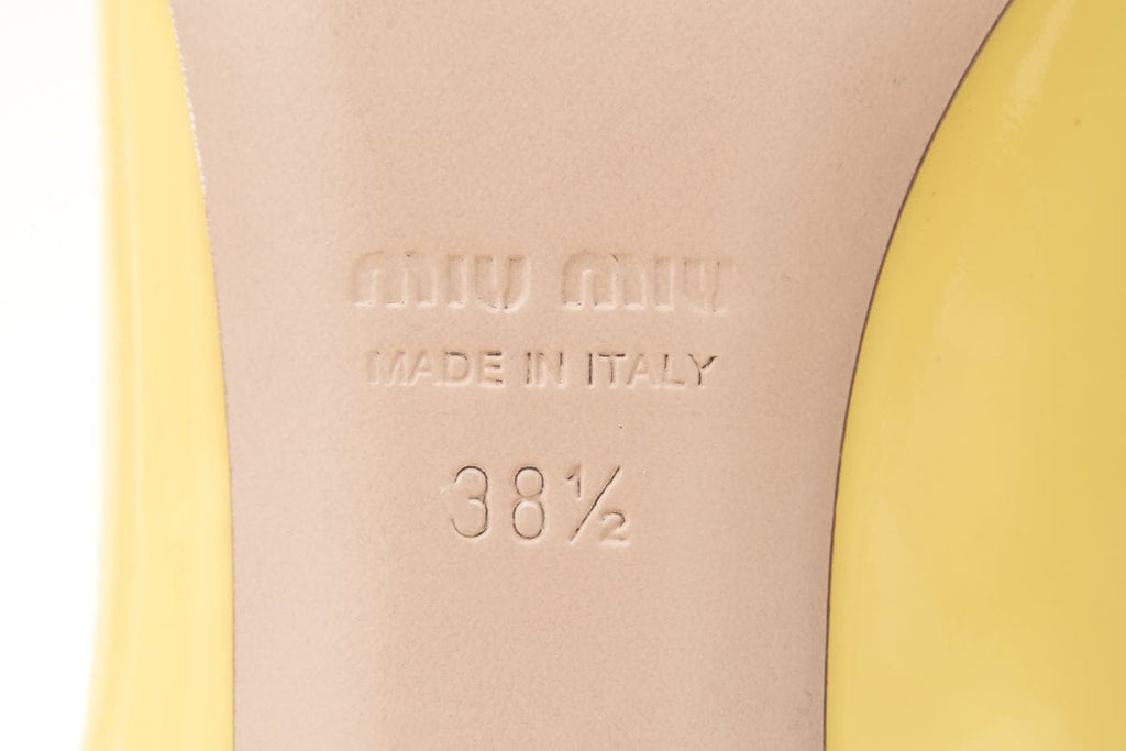 Miu Miu Yellow Patent Pointed Toe Pumps SZ 38.5