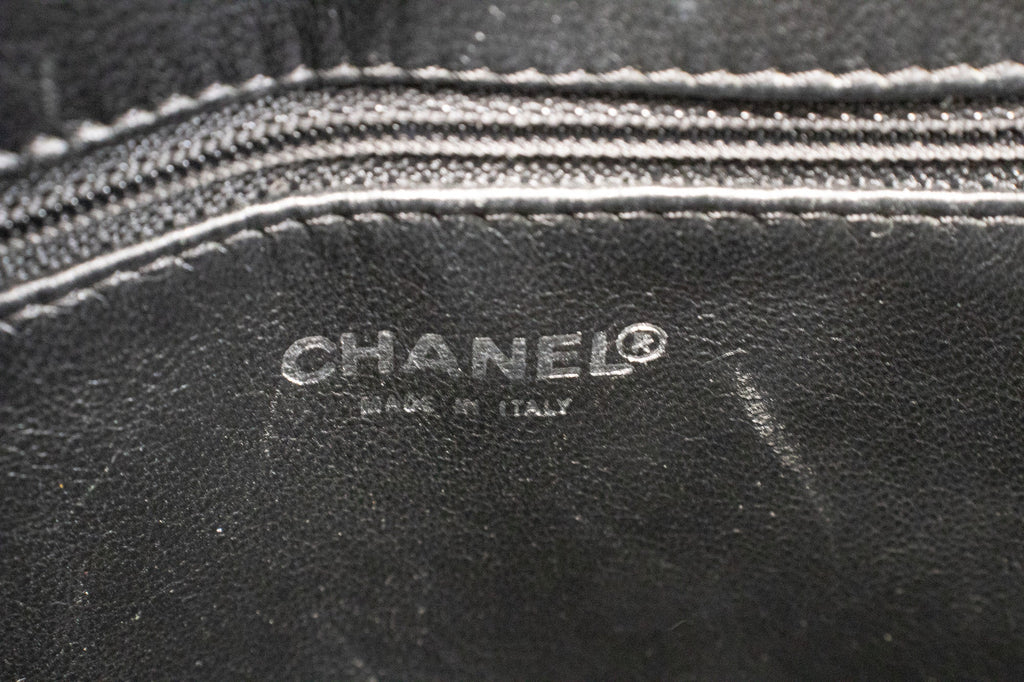 CHANEL Silver Medallion Caviar Shoulder Bag Grand Shopping Tote i75