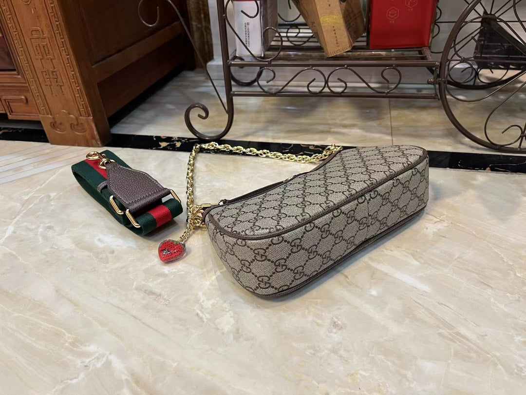 EN - New Bag GCI 479