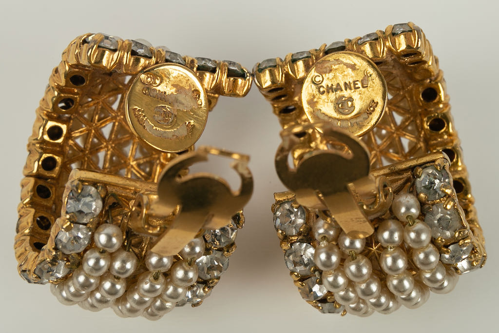 Boucles d'oreilles nacrÃƒÆ’Ã‚Â©es Chanel