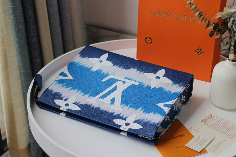 LOV2 Bags - Luxurious Bags  1600