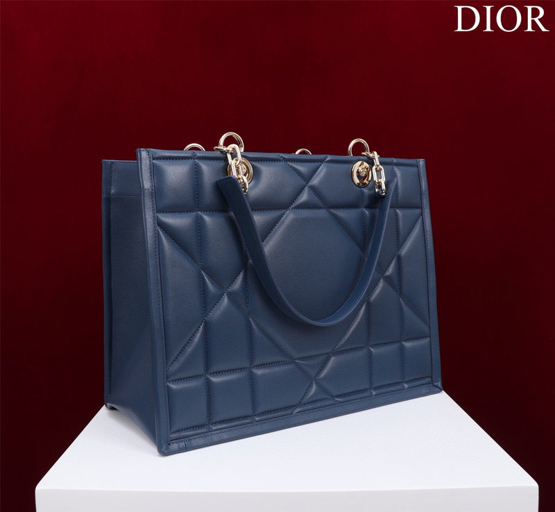 ELE - Dir Bags - 1723