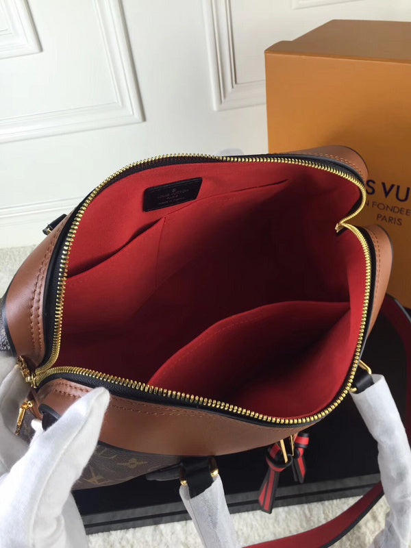 LOV2 Bags - Luxurious Bags  2081