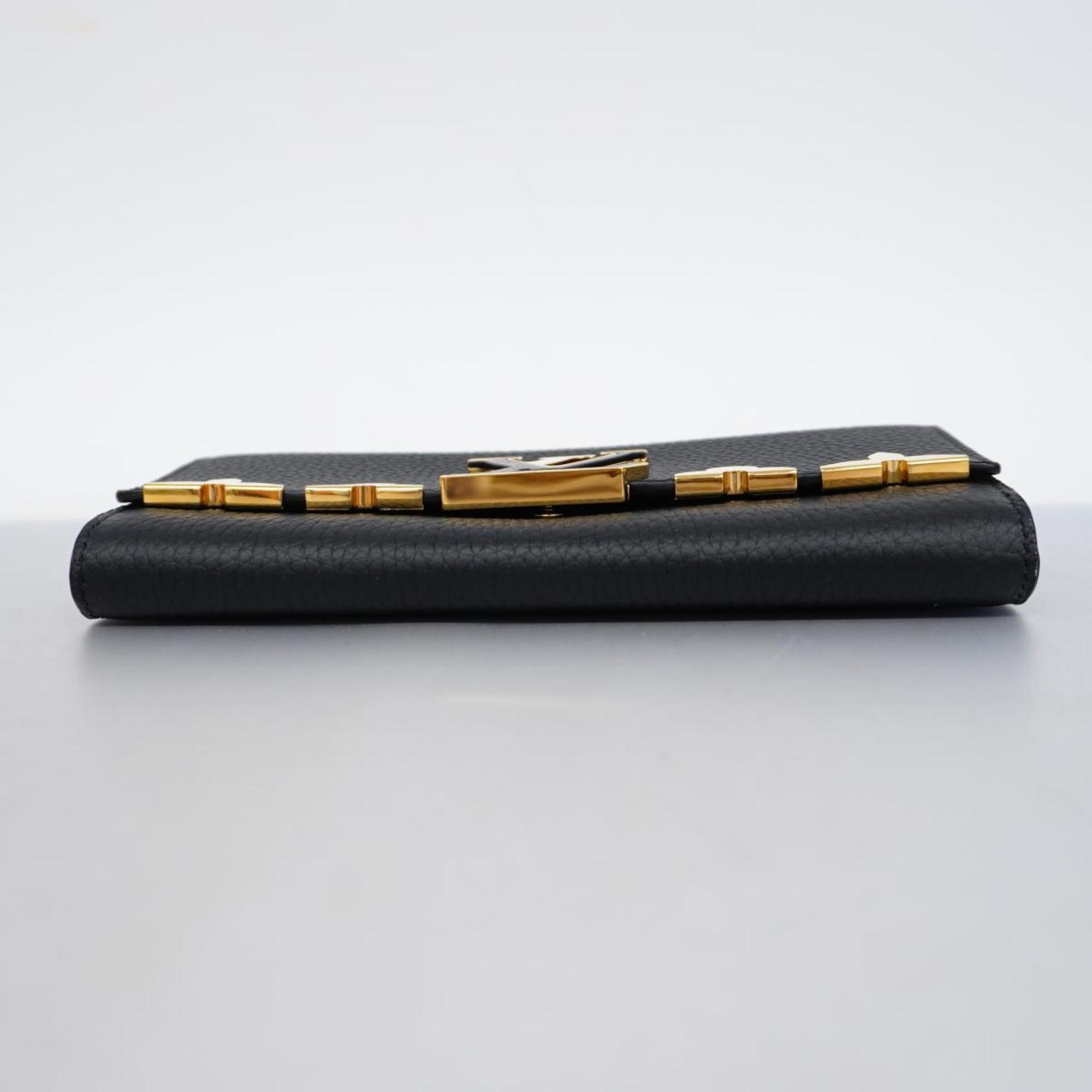 Louis Vuitton Capucines  Leather Wallet  ()