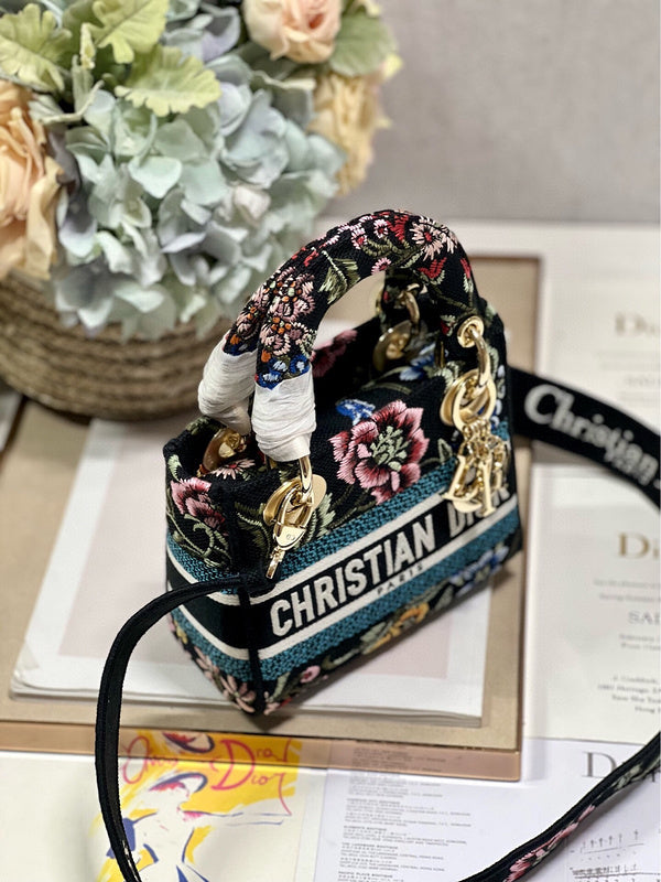 ELE - Dir Bags - 126