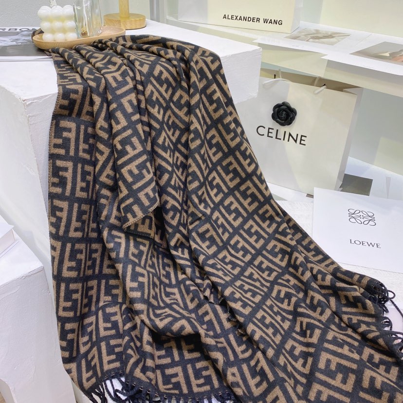 EN - Luxury FEI  Scarf 018