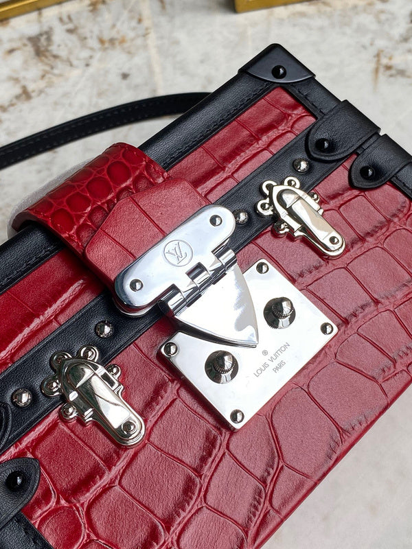 LOV2 Bags - Luxurious Bags  1668