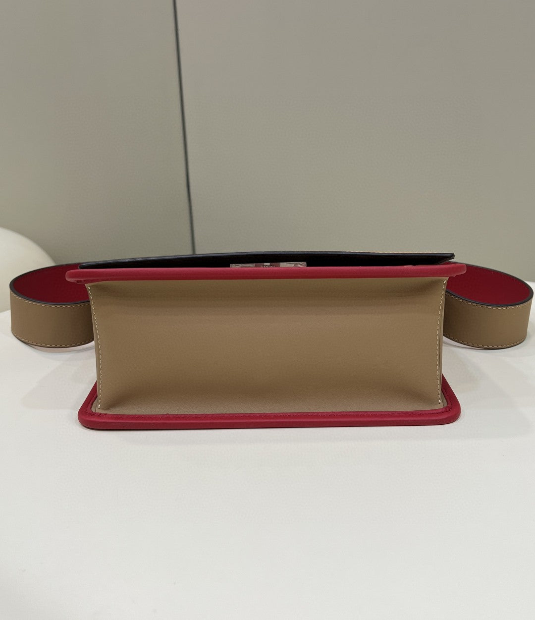 FI Kan I F MeGLAMIum Brown and Red Bag For Woman 18cm/7in