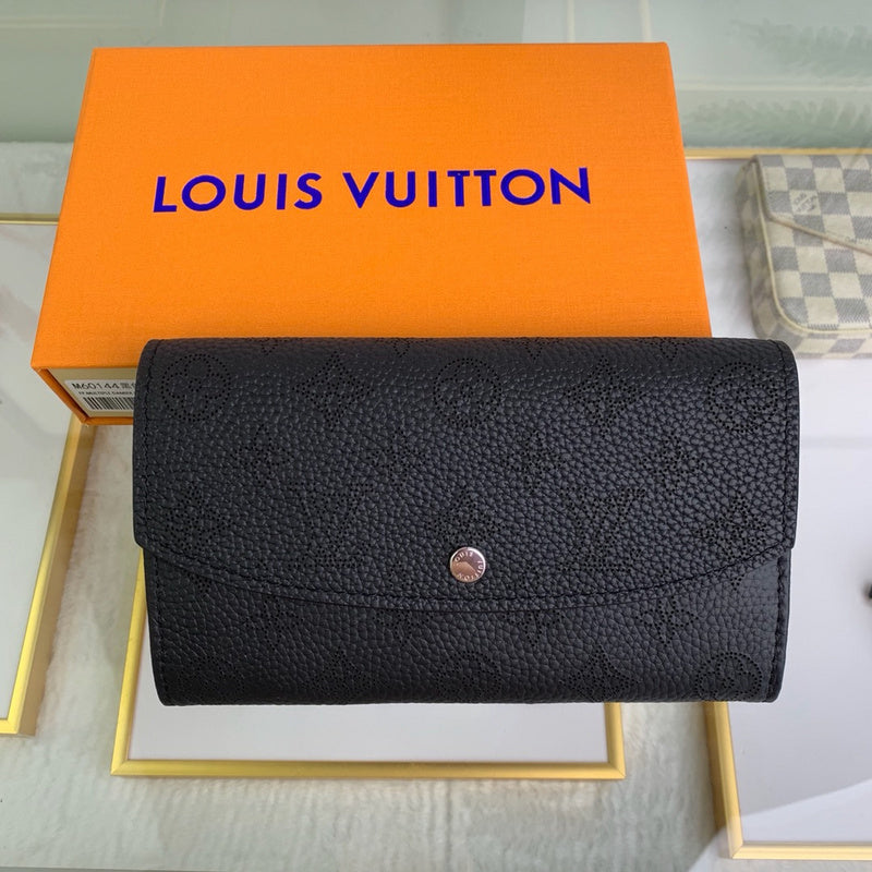 LOV2 Bags - Luxurious Bags  1825