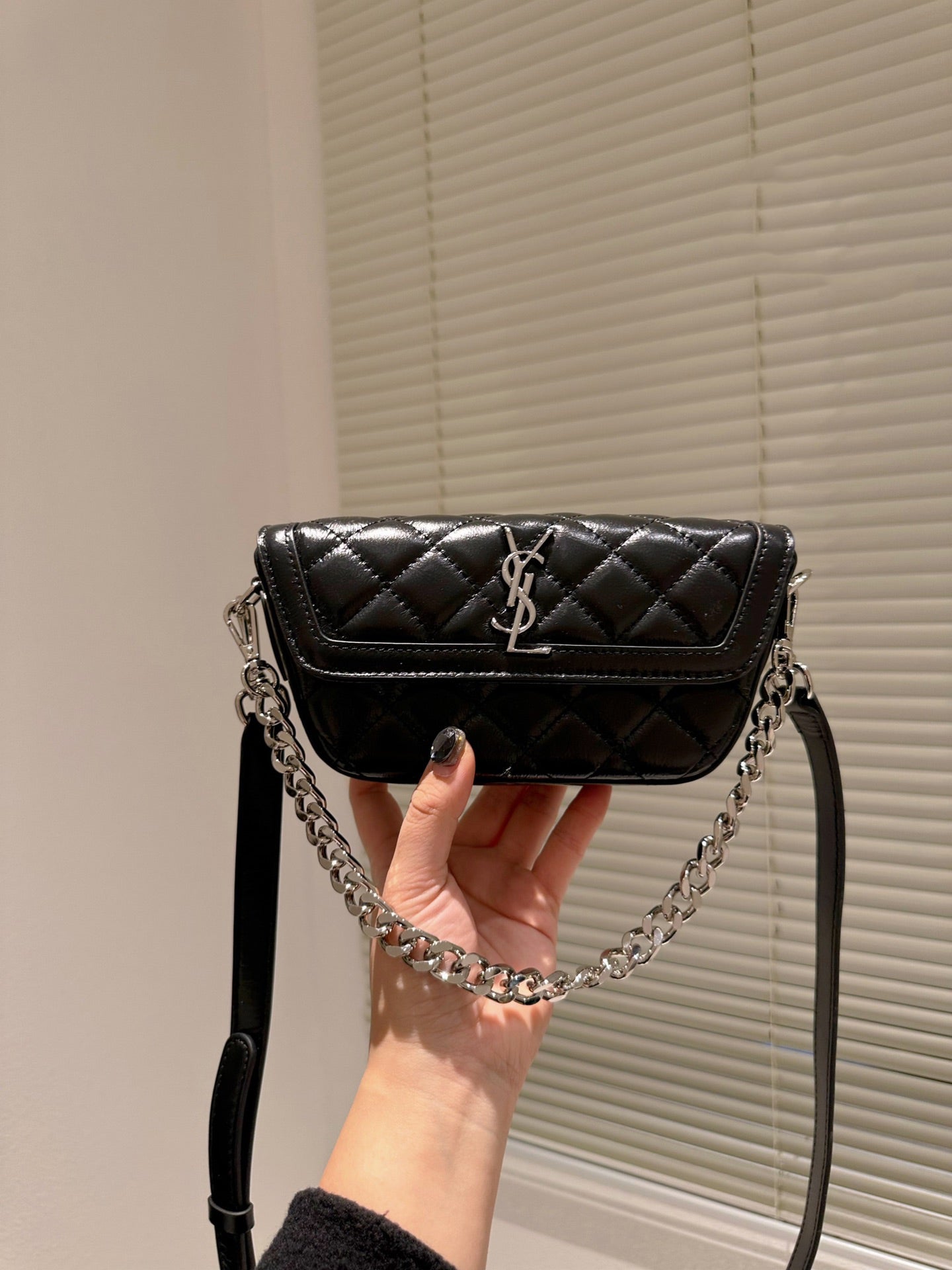 EN - Luxury Bags SLY 305