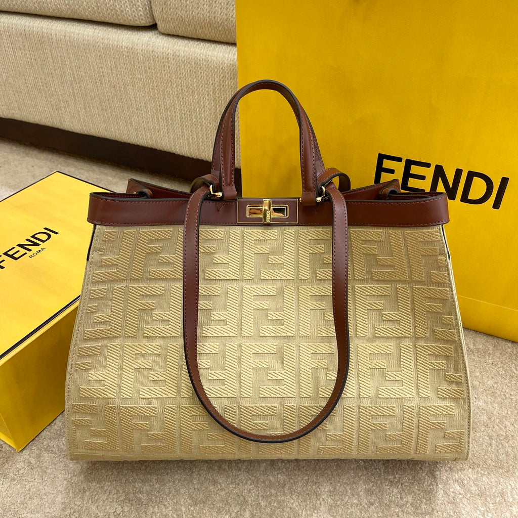 FI GlamI X-tote Bag Beige Canvas For Women, Handbags, Shoulder Bags 16.1in/41cm FF 8BH374