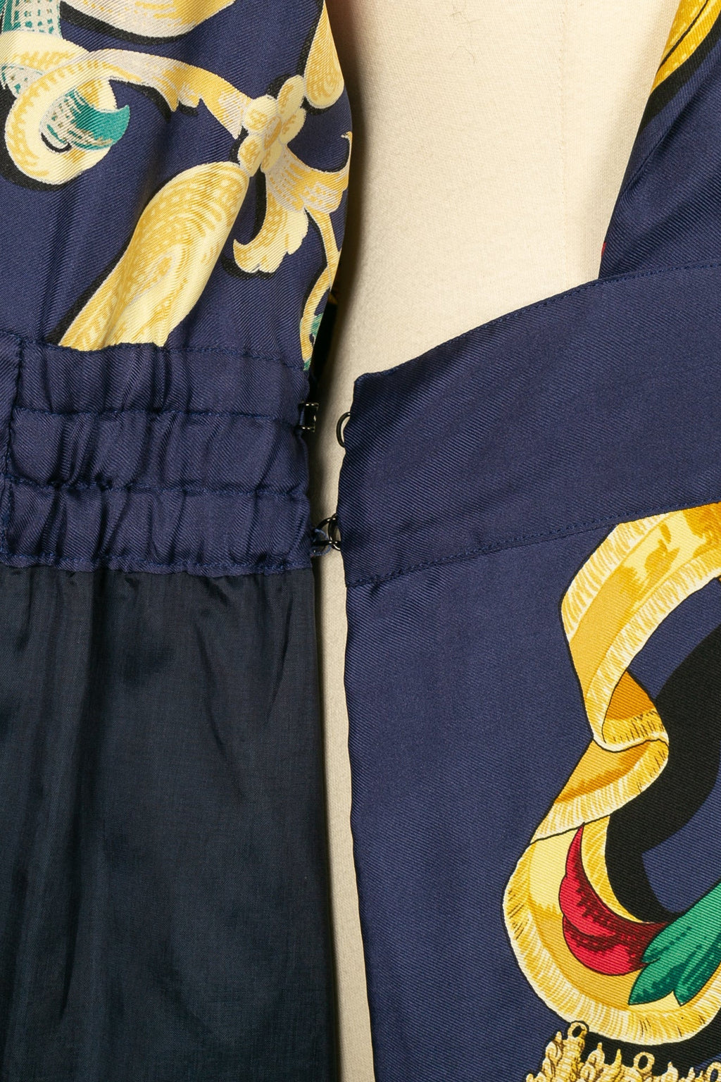 Robe HermÃƒÆ’Ã‚Â¨s