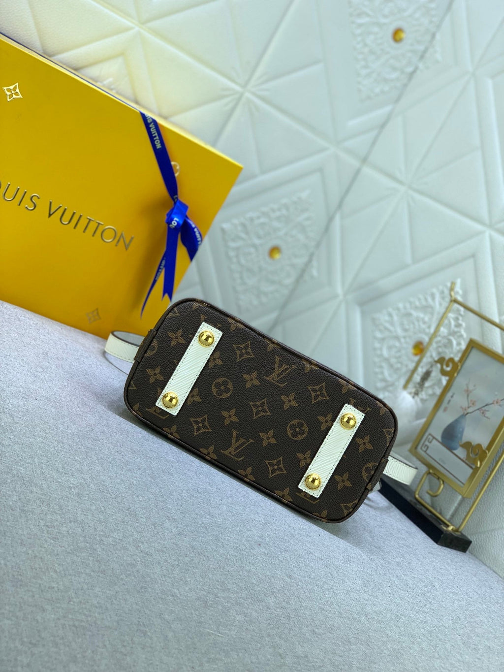 EN - Luxury Bags LUV 839