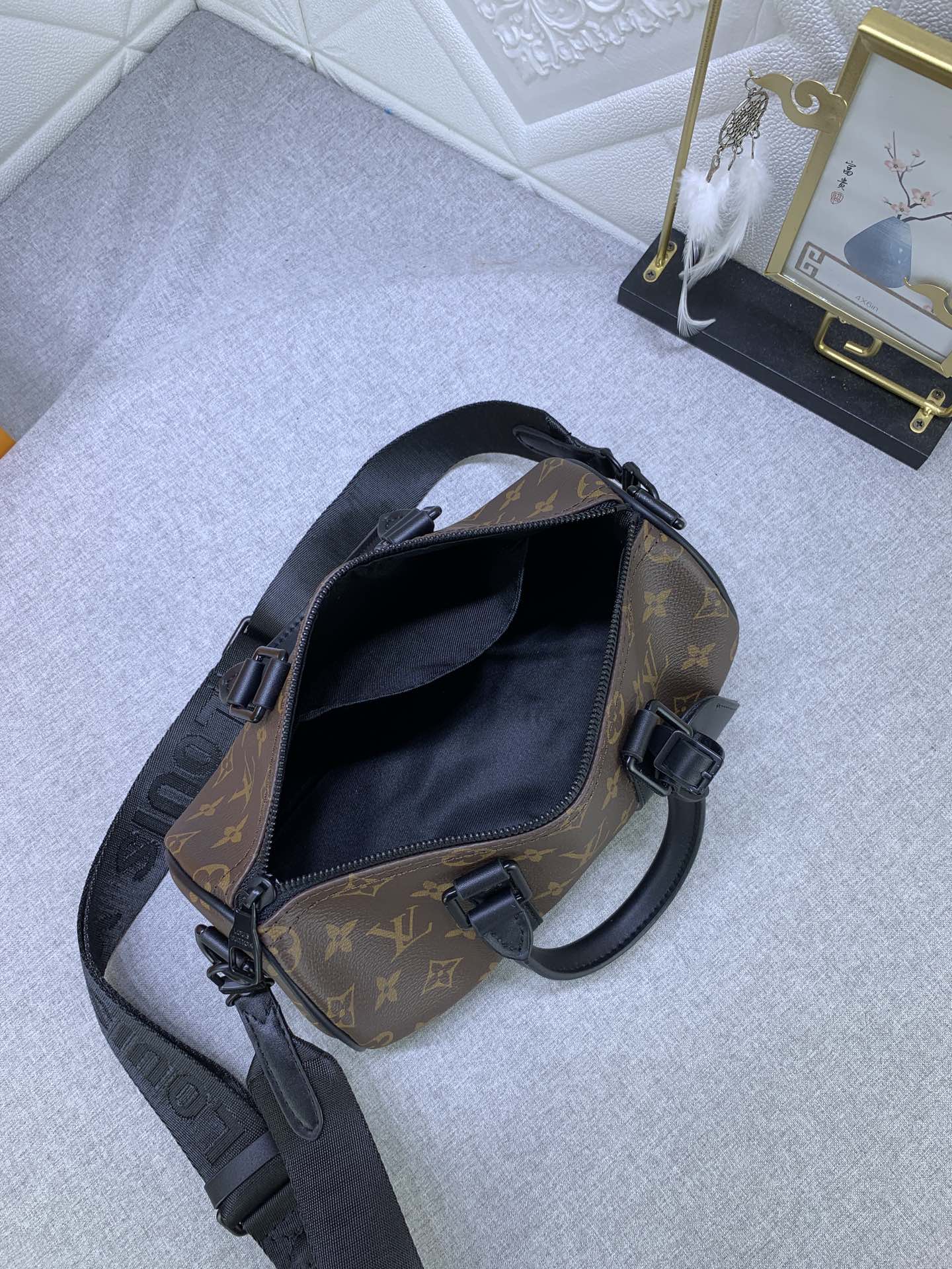 EN - Luxury Bags LUV 796