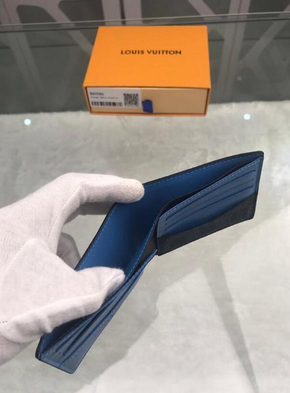 SAMC - Mix Wallets - 025